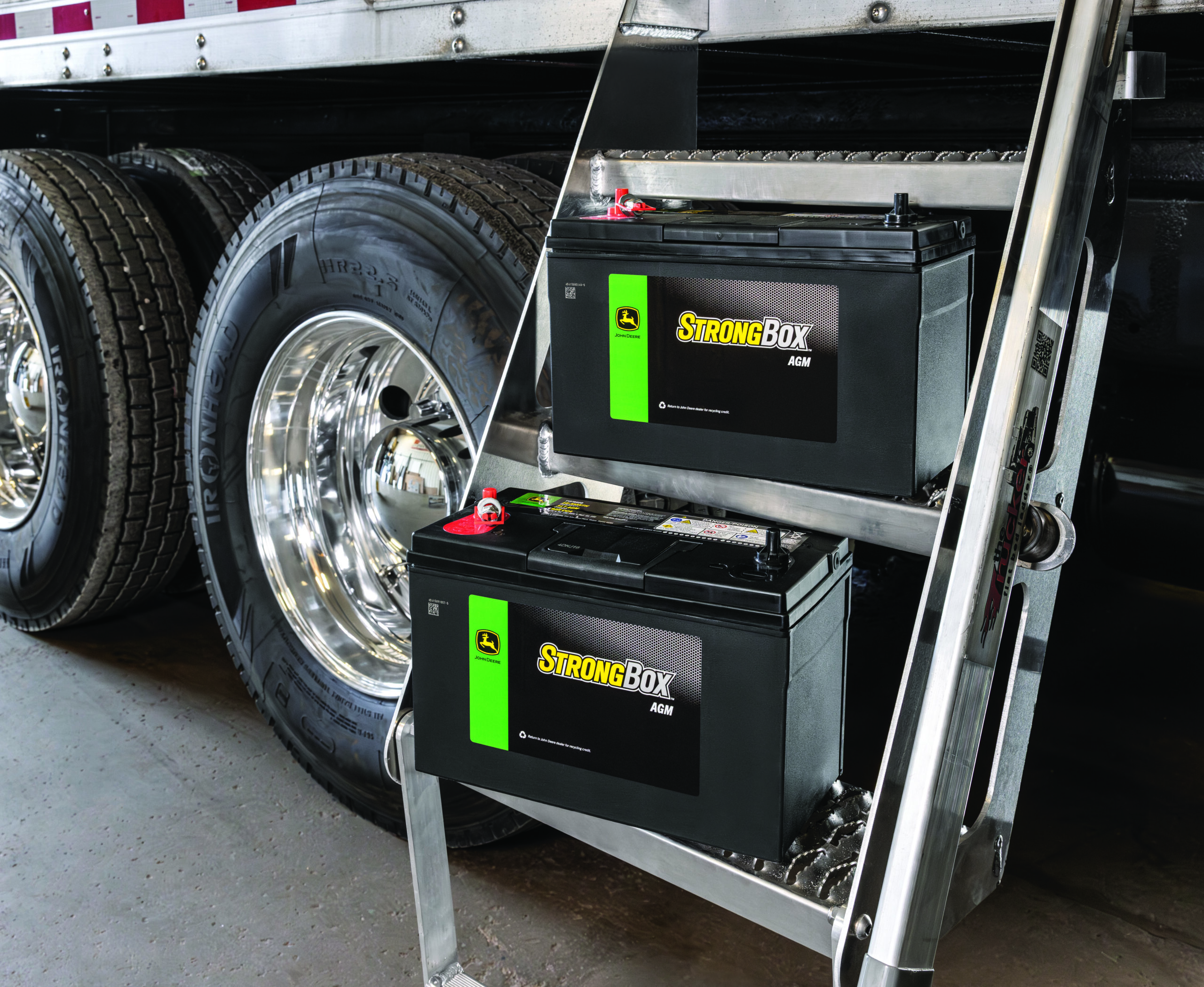 10% Off StrongBox™ Original Equipment & Standard-Duty Batteries